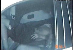 مادربزرگ همه سوراخ هایش کانال های سکی را که توسط دختر نوجوان لیسیده می شود