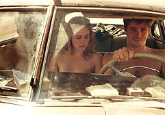 سیگار کشیدن از لزبین های داغ سرگرم کننده است کانال های فیلم های سکسی تلگرام