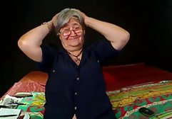 سبزه جوانی که همه اش را کانال های تلگرام فیلم سکسی می گیرد