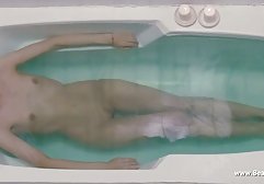 strapse und wasser عضویت در کانال های سکسی تلگرام