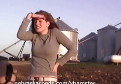 شخص ساده و معصوم گیتی Kinky سرگرم حفاری در گلچین مرد سفید پوست است کانال فیلم های سکسی تلگرام